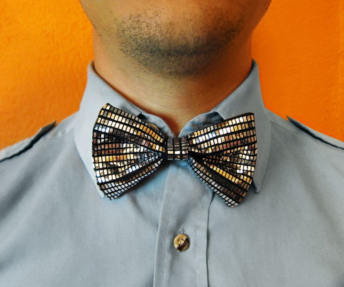 No Tie Bow Tie from Instructables
